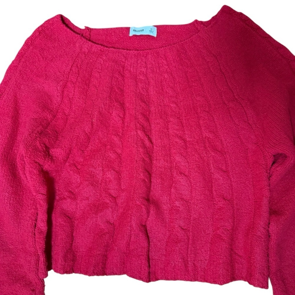 Hollister| Women's Red Comfy Cloud Off-the Shoulder Cable Knit Sweater- Size XS - Picture 4 of 9
